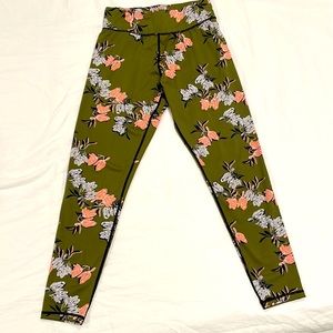 MINKPINK Floral Yoga Pants Size Med.